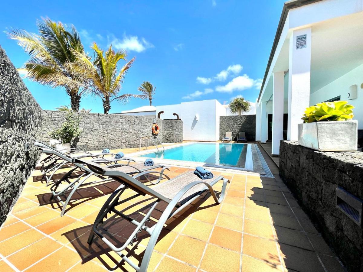 פלאיה בלנקה Villas Mamma Mia Pool Heat Private & Jacuzzi מראה חיצוני תמונה