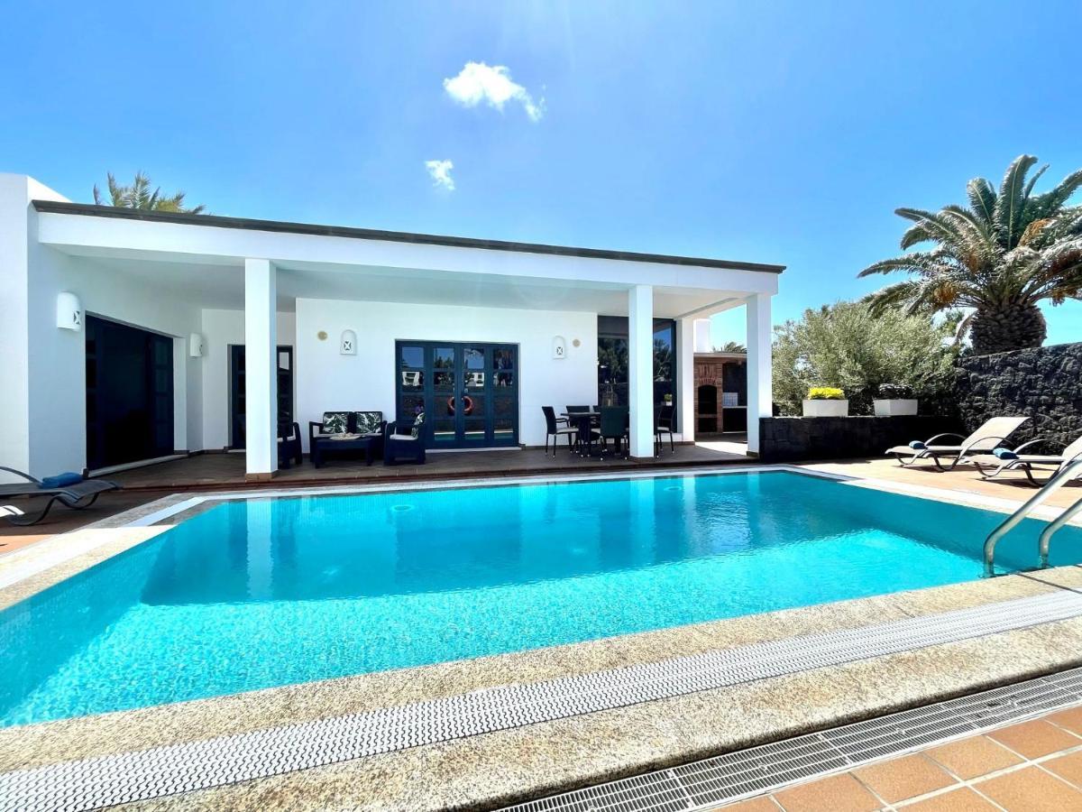 פלאיה בלנקה Villas Mamma Mia Pool Heat Private & Jacuzzi מראה חיצוני תמונה