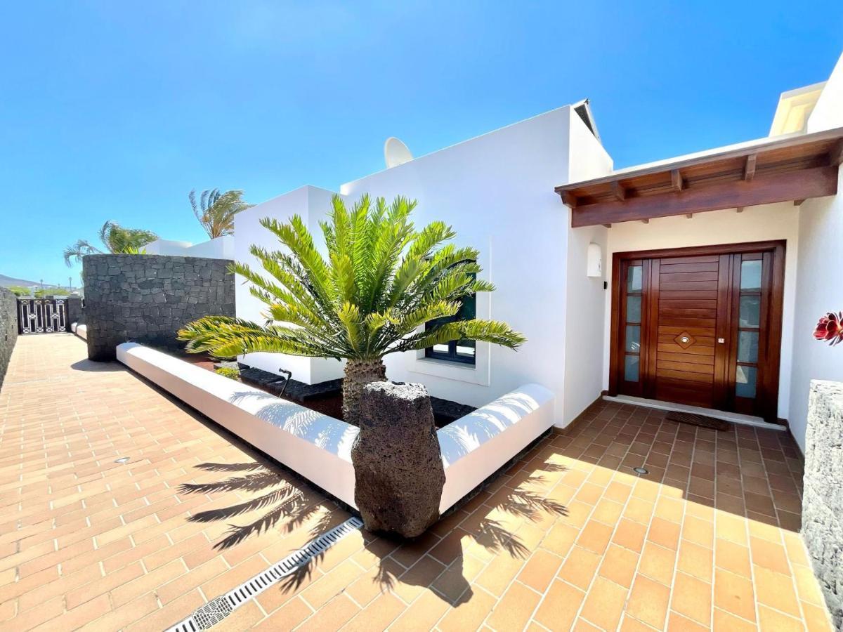 פלאיה בלנקה Villas Mamma Mia Pool Heat Private & Jacuzzi מראה חיצוני תמונה