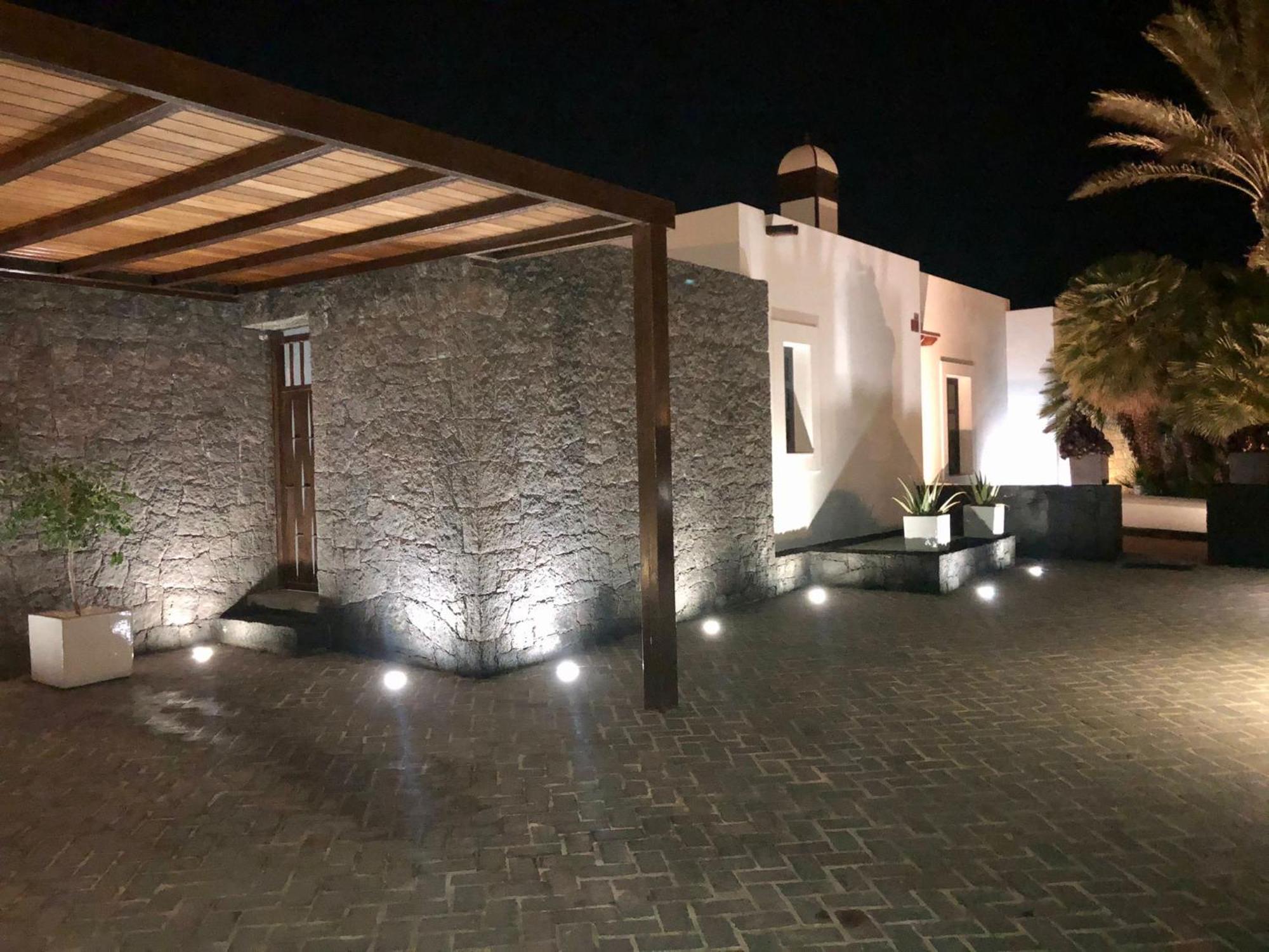 פלאיה בלנקה Villas Mamma Mia Pool Heat Private & Jacuzzi מראה חיצוני תמונה