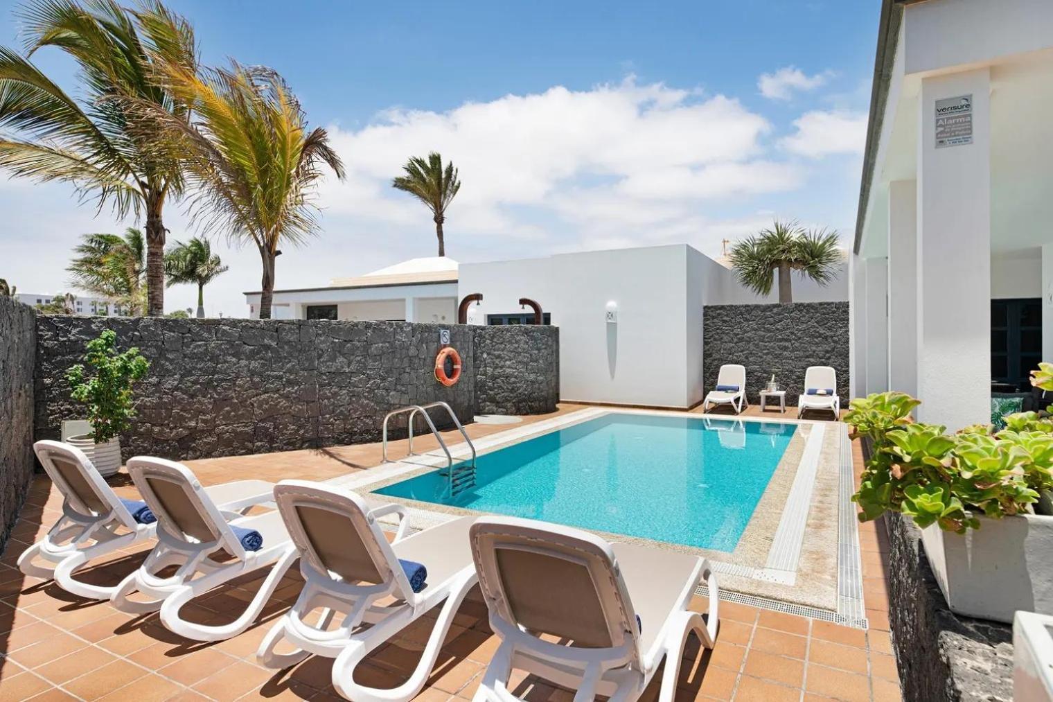 פלאיה בלנקה Villas Mamma Mia Pool Heat Private & Jacuzzi מראה חיצוני תמונה